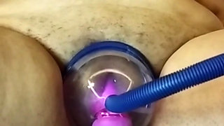 Pumping my pussy to orgasm