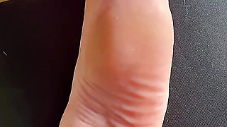 Cum on Sexy BBW Soles