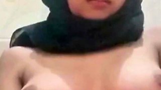 Jilbab Pulang Sekolah Mastrubasi