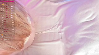 Cute blonde teen babe vibrating and screaming on cam