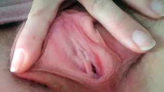 Pulled amateurs close up car sex