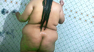 Moti Mallu Hot Bhabhi in Public Toilet After Fucking with Devore - Indian Desi Bhabhi & Debar Sex in Public Toilet