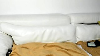 Asian Teen Streamer Masturbates to Hentai Unknowingly Live