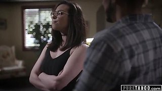 Casey Calvert Cheats on BF with Hot Blowjob & Doggystyle - Reality Porn