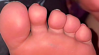 Close up Beautiful Soles Cum on Feet