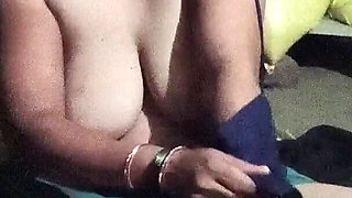 Desi Bhabhi Nude Pussy Forplay Part_1