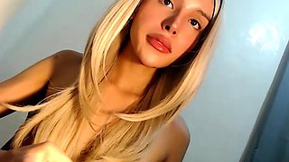 Blonde teen Sierras first erotic masturbation video