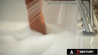 Candee Licious, the stunning blonde, gets her bubble butt drilled deep & hard by bigdick