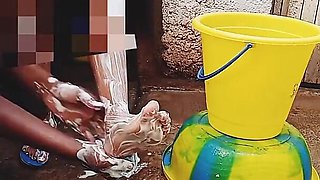 Bathing My Pregnant GF Outdoor,dirty Environment Vibes