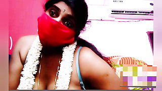 Telugu aunty parsanal video call gor boy friend. Cheating husbend. Telugu dirty talks.