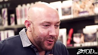 Sex hungry AJ Applegate's glasses scene