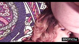 MILF fucker puts his cock in her tight fuck hole