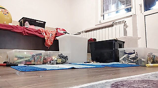Amateur wife cleans the house naked.