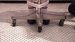 Super Sexy Blonde MILF Likes It When Her Nipples Hurt