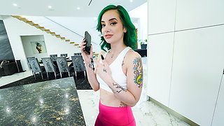 Green-haired vixen Gia Paige gets pounded in the kitchen