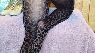 Big boob brunette masturbates on webcam