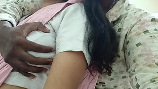 DESI HOT AIR HOSTESS FUCKED BY PASSENGER IN SAREE