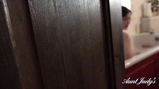 Good-looking escort - solo female movie - Aunt Judy's