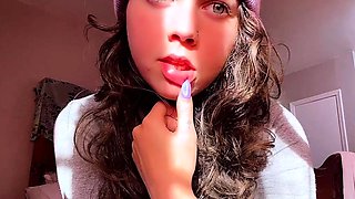 Close up amateur masturbating solo