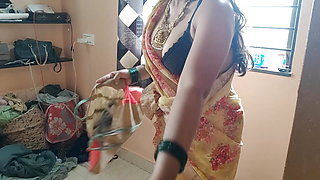 Indian beautiful bhabhi fucked by her neighbour