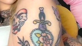 Amateur brunette ariana marie solo toying