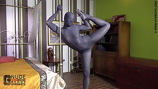 Amazing Flexible Nude Babe - Watch4Fetish