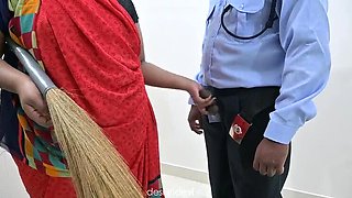 Desi Maid Gives Hot Handjob To Security Guard In Hotel Room