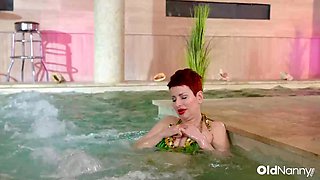 Busty MILF Lisa Pinelli In An Intimate Solo Scene