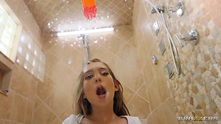 Bailey's Shower Suck And Fuck With Jonathan Jordan, Bailey Base - Brazzers