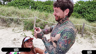 Football Playing Beach Babes W Little Bush Jc Wilds & Sofie Reyez Creampied in Foursome - Immoral Live 4K