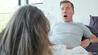 Slipping Between Sisters With Jessy Jones, Cassidy Banks, Gia Milana - Brazzers