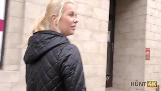 HUNT4K. Intercourse for cash with stranger drives blond to...