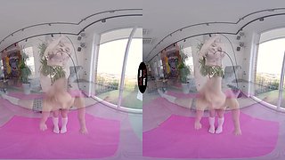 Molly Cute VR Porn: Stepdad Can't Resist My Yoga Vibes - VirtualTaboo