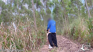 Gardener fucks a girl on the street.