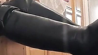 Smoking and humiliating