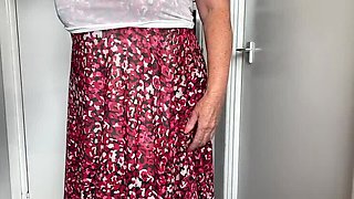 Hot British MILF Teases in Stockings & High Heels - Foot Fetish Fun
