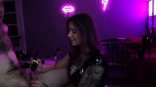 Extreme amateur pov blowjob with brunette babe