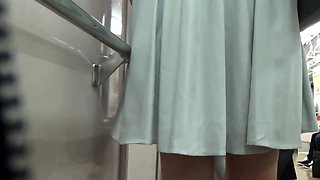 Japanese lady pissing