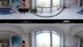 High Times In A Highrise 360º - Gorgeous Woman Striptease