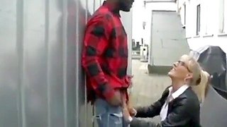 Naughty Mature MILF Likes When Black Guy Fucks Her Pussy