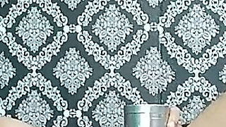 मैंने नौकरानी को 2000 रुपए दिए और पहली बार उसकी गांड मारी।,i Gave 2000 Rupees to the Maid and Fucked Her Ass for the First Time.