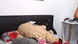 I squat my pussy passionately with giant vibrator.