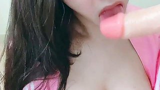 Omege japanese girl with big boobs on cams