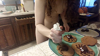 Halloween Spooktacular! Naked in the Kitchen with Ginger PearTart Episode 101