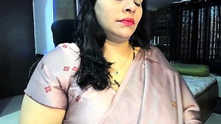 Big Boobs Desi Indian Aunty by lastwilson