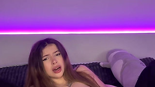 Adrianna Savu sploogs in stockings - steamy gonzo porn!