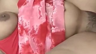 Horny Stepmom Say Beta Mera Bra Hook Band Karde, Fir Maa Ki Palngtod Hindi Me Chudai Kiya