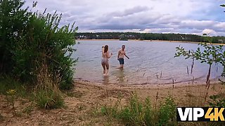 Skinny girl Olivia lets a stranger fuck her ass for cash POV