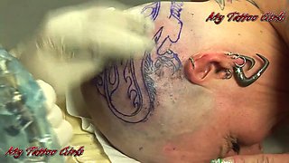 BlackwidowXXX getting a new head tattoo