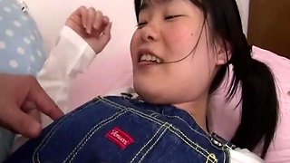 Beauty small tit amateur teen masturbating her shaved pussy